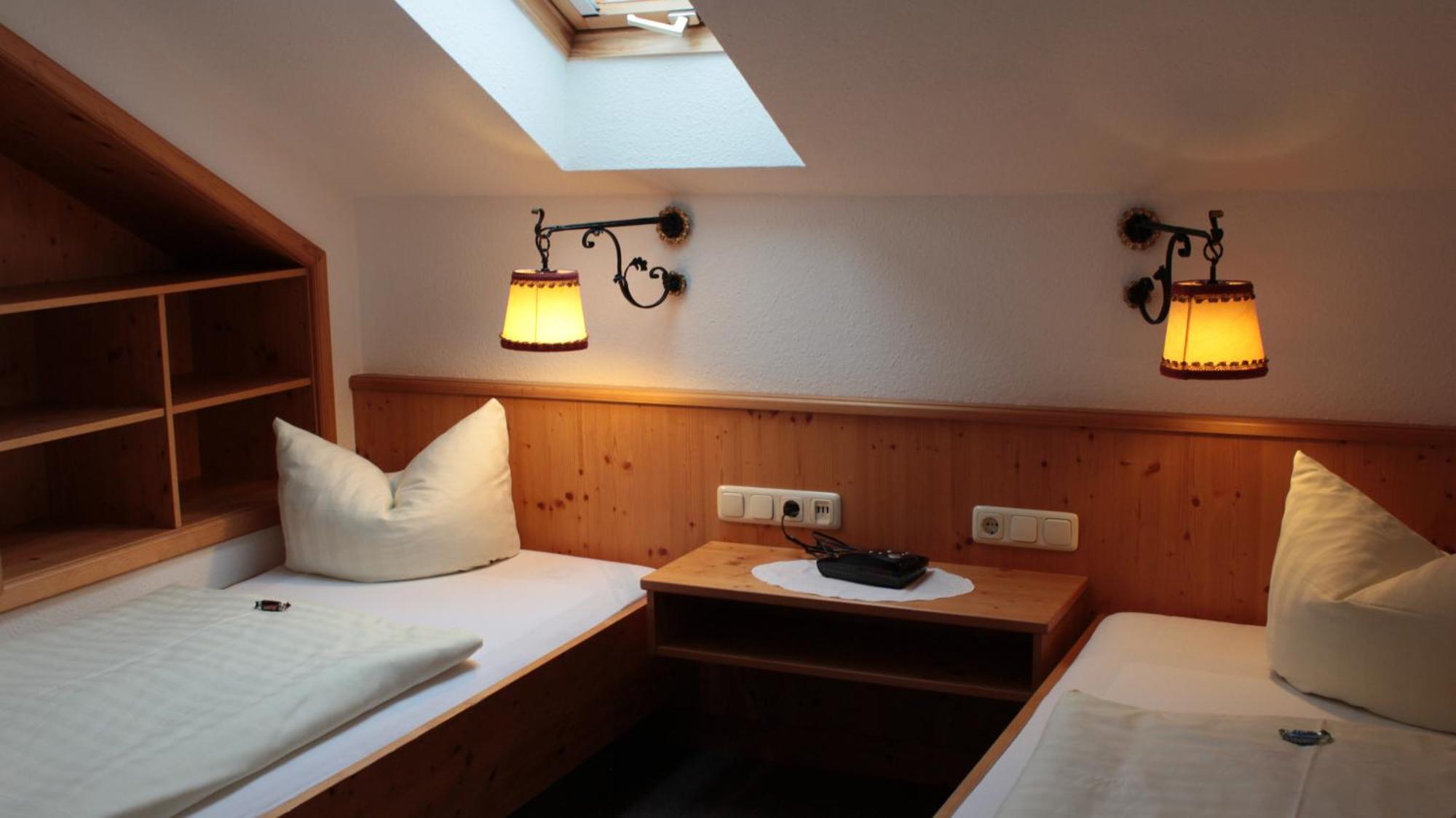ホテル Haus Florian グライナウ 部屋 写真